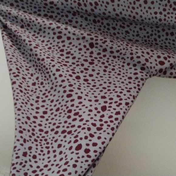 Ee some blouse size large color grey with red - Picture 3 of 6